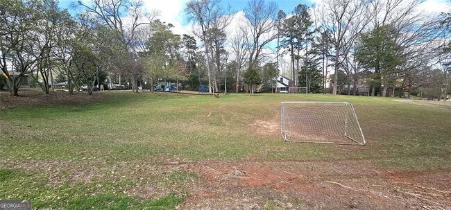 Building Photo - 320 Adair St