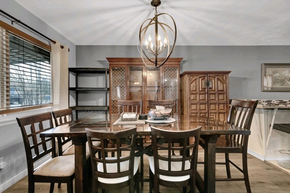 Building Photo - 341 Longfellow Dr