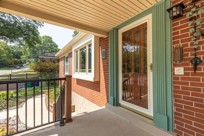 Building Photo - 2BD/2BATH Rockhill Home!