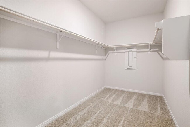 Building Photo - 13600 Thomas Wheeler Wy