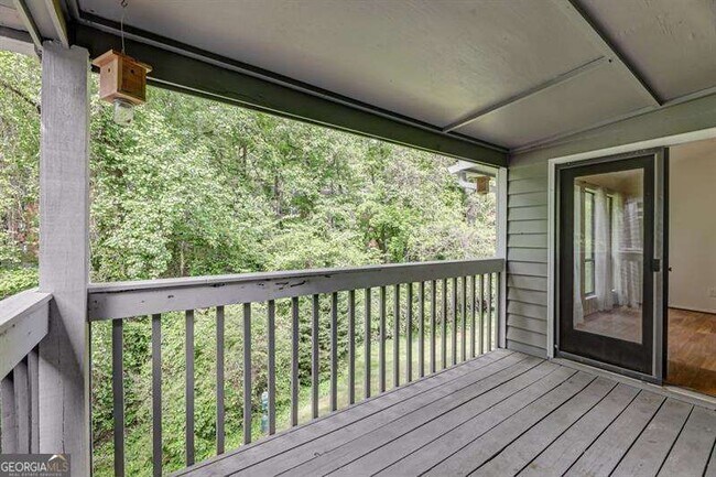 Building Photo - 529 Warm Springs Cir