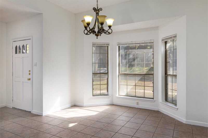 Building Photo - 11135 Quail Pass