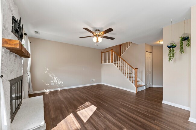 Building Photo - 503 Nebraska Cir