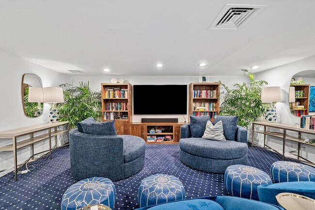 Building Photo - 100 Sunrise Ave