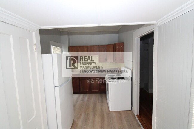 Building Photo - 11 Glen St