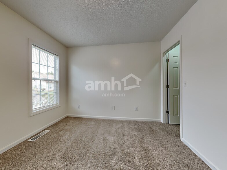 Building Photo - 188 Cameron Way Cir