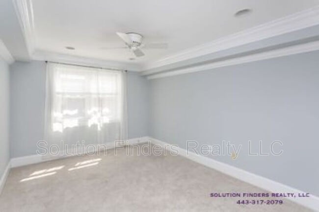 Building Photo - 3403 Hudson St