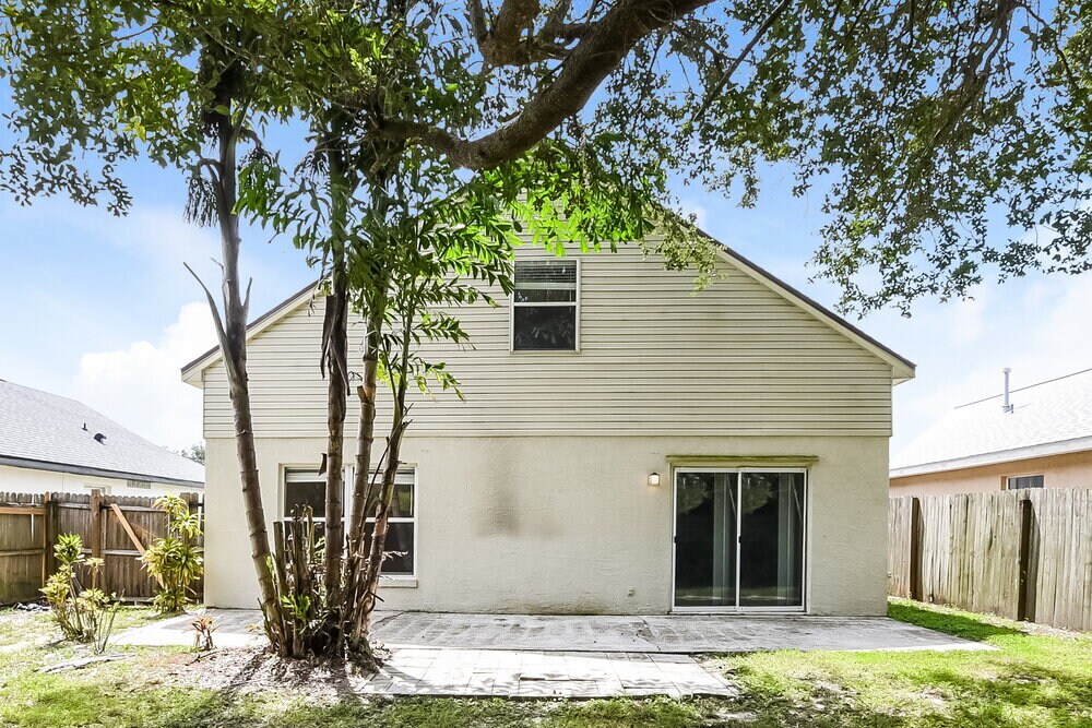 Building Photo - 1257 S Park Ave