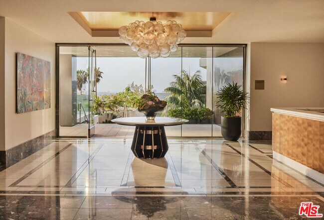 Building Photo - 8420 Sunset Blvd