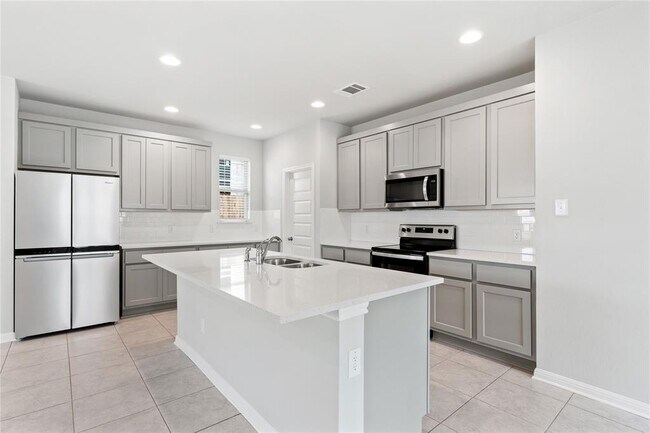 Building Photo - 313 McLintock Rd