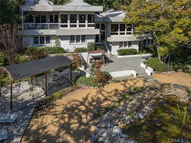 Building Photo - 31561 Peppertree-Bend