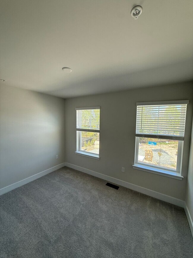 Building Photo - Modern Townhome with Golf Course Views & 2-Car Garage- Cambridge, MD