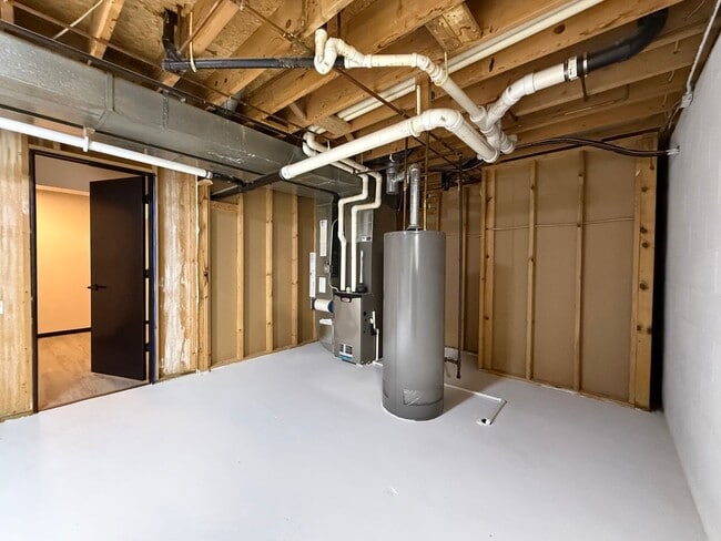 Building Photo - Beautifully Remodeled West Side Home | 3 Bedroom + Finished Basement Space