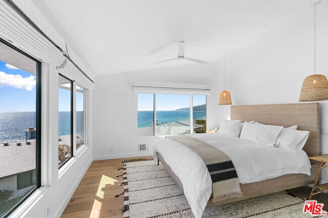 Building Photo - 29680 Zuma Bay Way