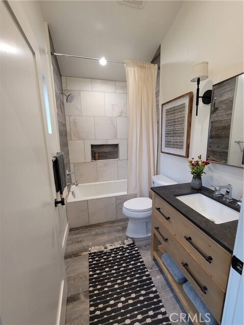 Building Photo - 3649 Cazador St