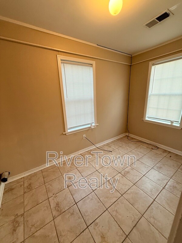 Building Photo - 1108 S Greer St
