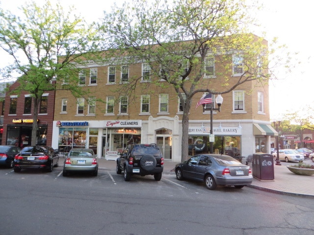 Building Photo - 3 S Main St