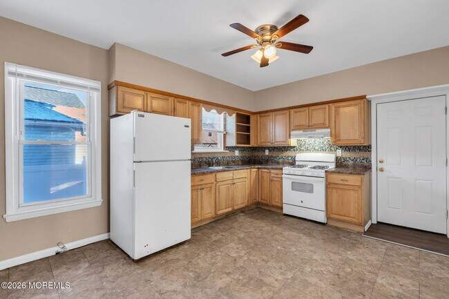 Building Photo - 10 Braden Pl