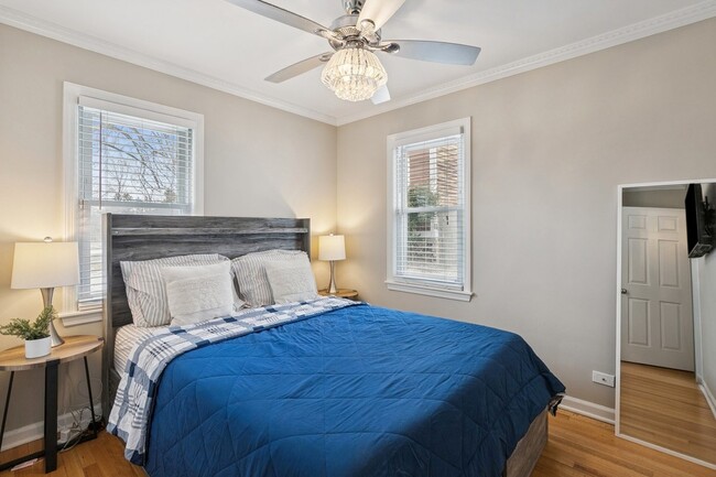 Building Photo - 689 E Illinois Rd