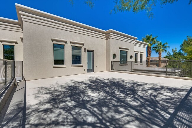 Building Photo - Luxury Summerlin Living in Gated Canyon Crest Community