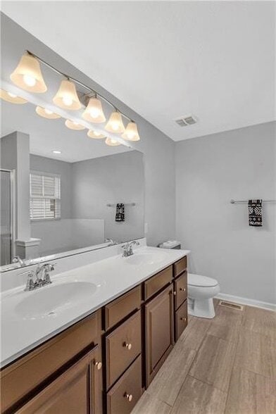 Building Photo - 1304 Pointe View Dr