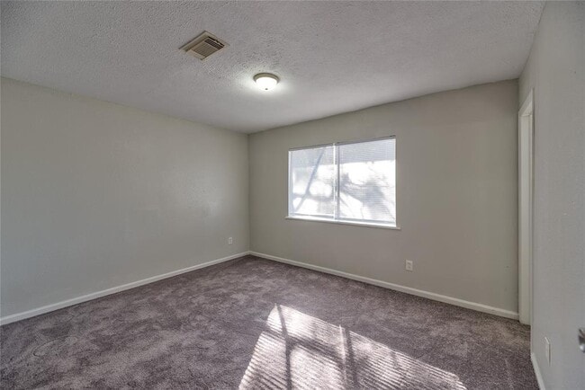 Building Photo - 160 Beeson Ave