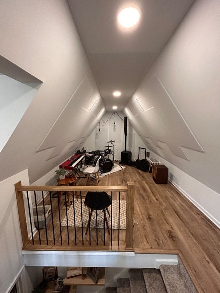 Building Photo - 6001 Heywood Cove
