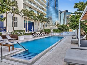 Building Photo - 1300 Brickell Bay Dr