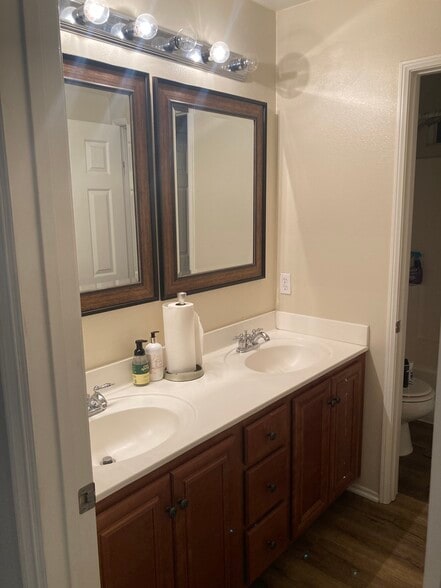 Building Photo - 25345 Maroon Creek Ct