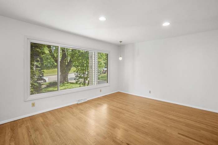 Building Photo - 1426 Josephine St
