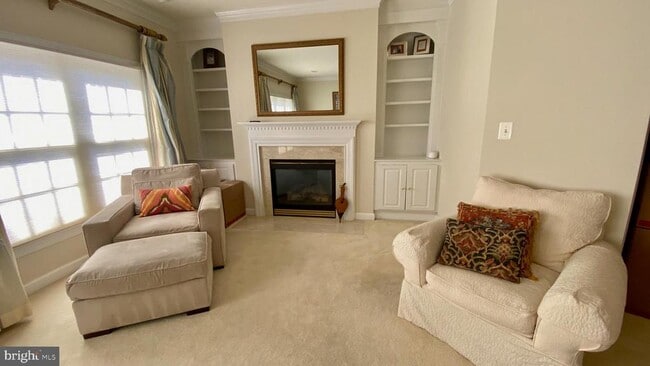 Building Photo - 7449 Carriage Hills Dr