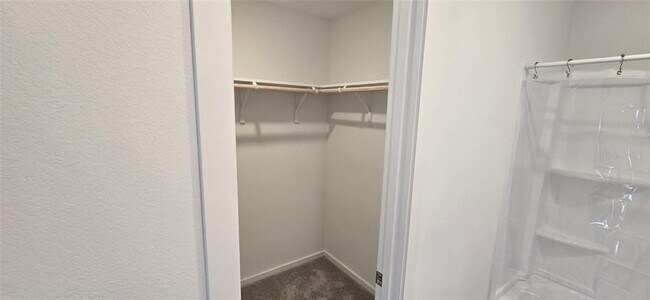 Building Photo - 446 Sormonne Lp