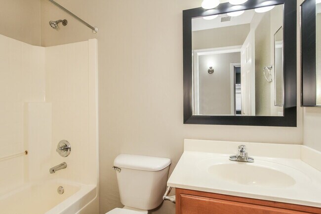 Building Photo - 6034 Castano Dr