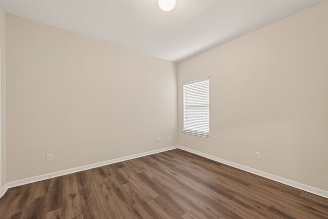 Building Photo - 25354 Holton Ridge Dr