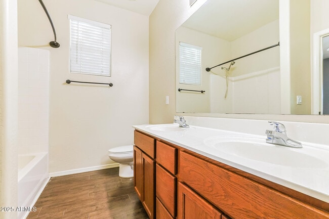 Building Photo - 1554 E Prickly Pear Pl