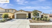 Building Photo - 4067 Kenwood Cir