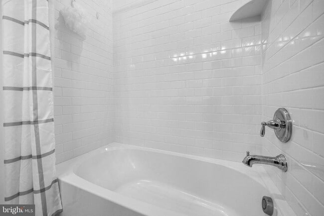 Building Photo - 1814 River Heritage Blvd