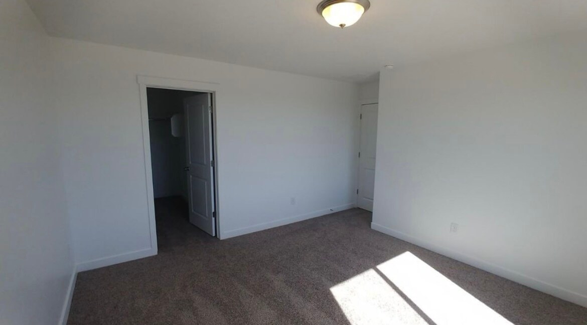Building Photo - 3626 W Cornfield Dr