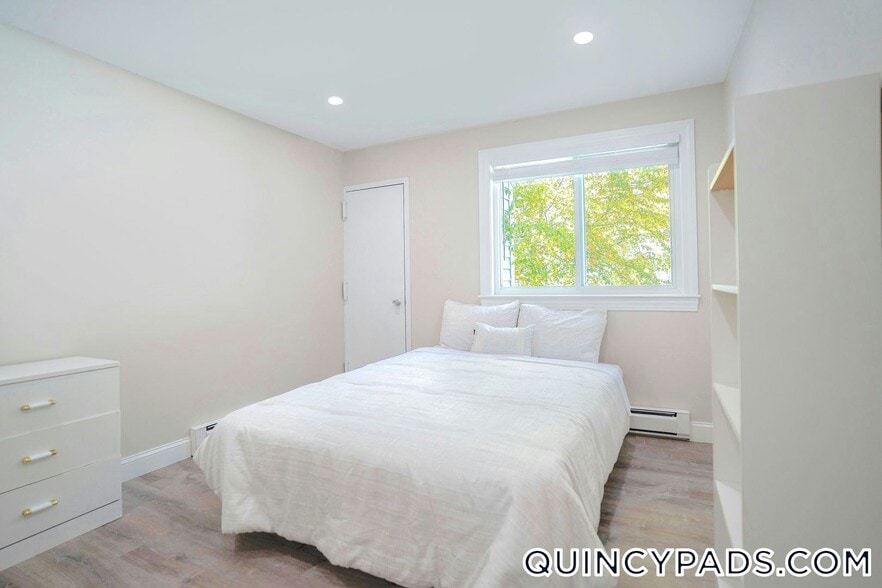 Building Photo - 75 Presidential Dr