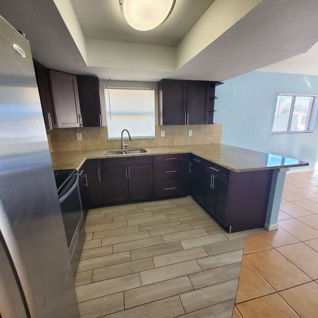 Building Photo - 419/421 Hancock Bridge Parkway