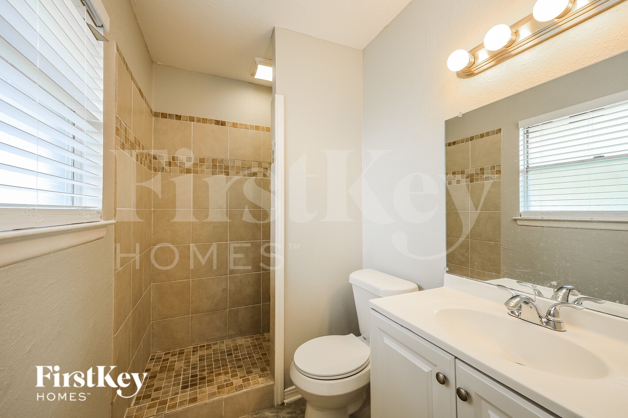 Building Photo - 1802 Wilsons Creek St