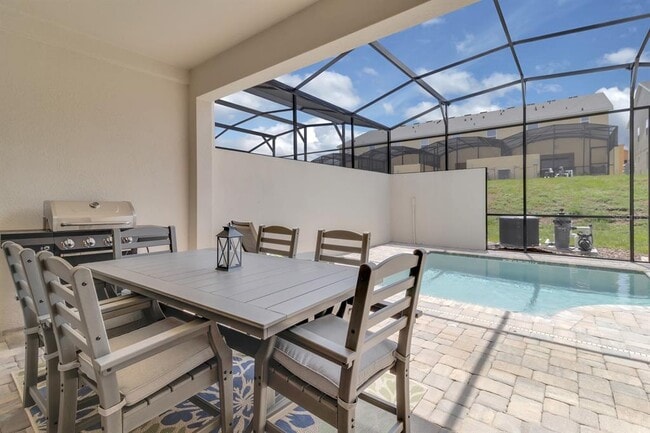 Building Photo - 2312 Zaballina Pl