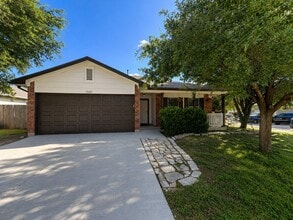 Building Photo - Move-In Ready 4-Bedroom Home Near Tesla, Airport & Downtown Austin
