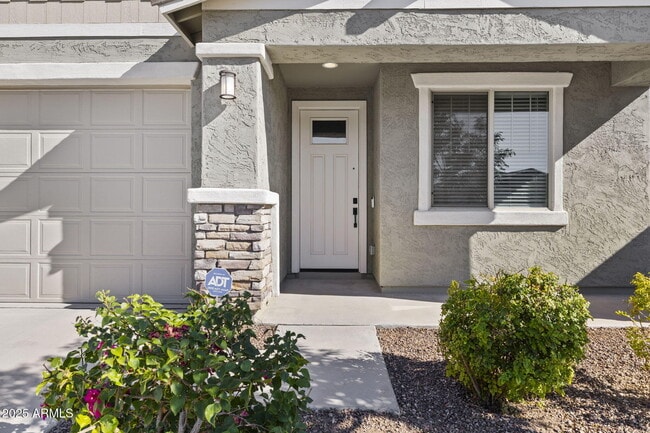 Building Photo - 17350 W Alexandria Way