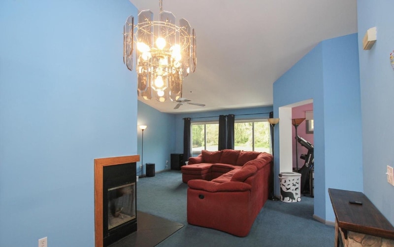 Building Photo - 401 Margit Ct