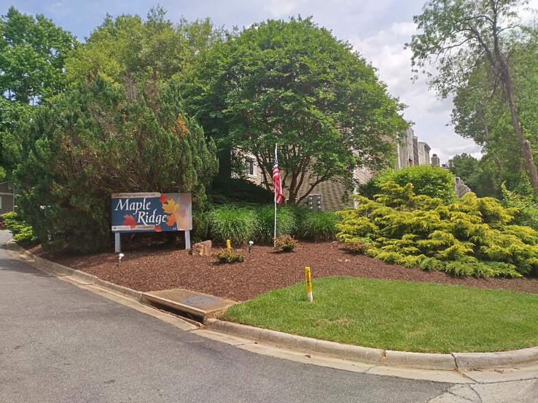 Primary Photo - 600 Reusens Rd