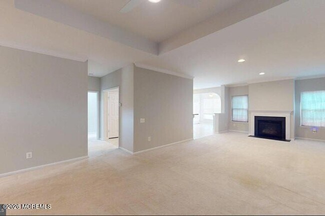 Building Photo - 13 Wedgewood Ct