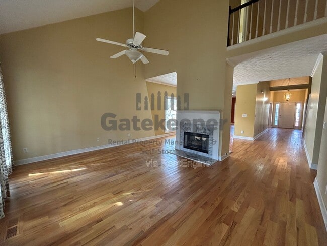 Building Photo - 111 Hanbury Ln