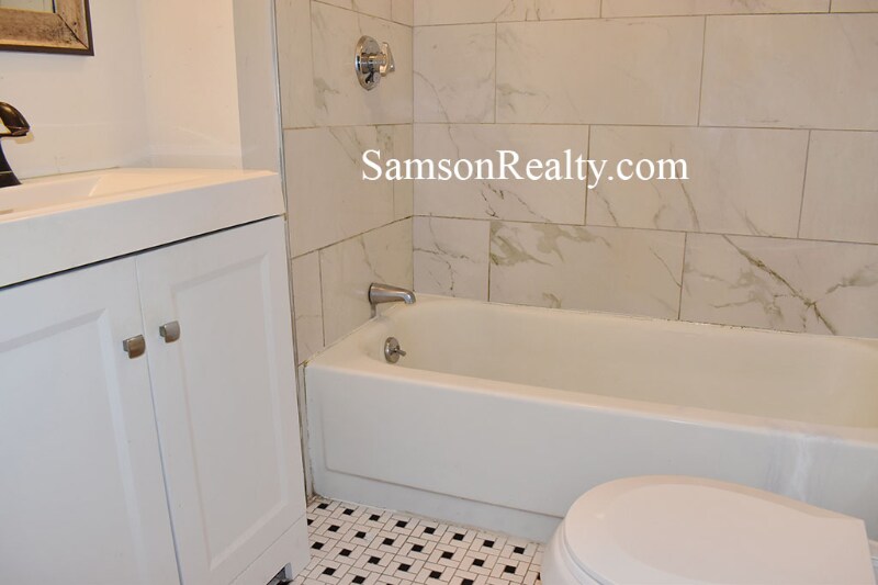 Building Photo - 349 Thayer St