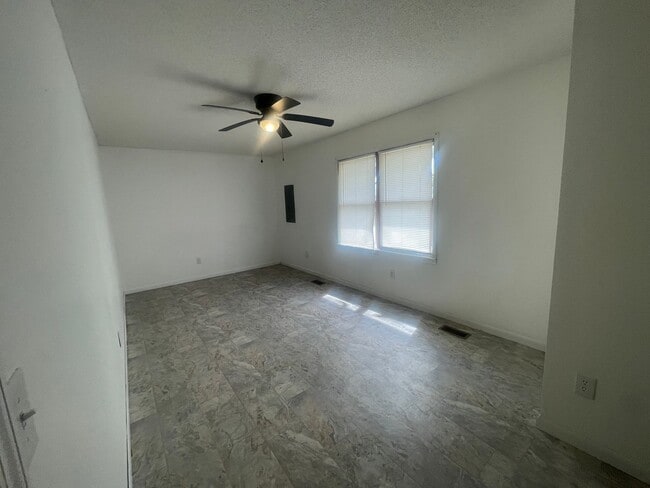 Building Photo - Brick Ranch- Dunn- 4 bedroom 2.5 bath- 2 car carport- Corner Lot
